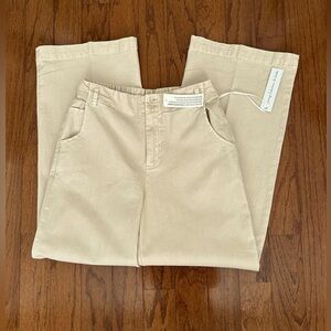 Young, fabulous & broke Pants, Size M; NWT